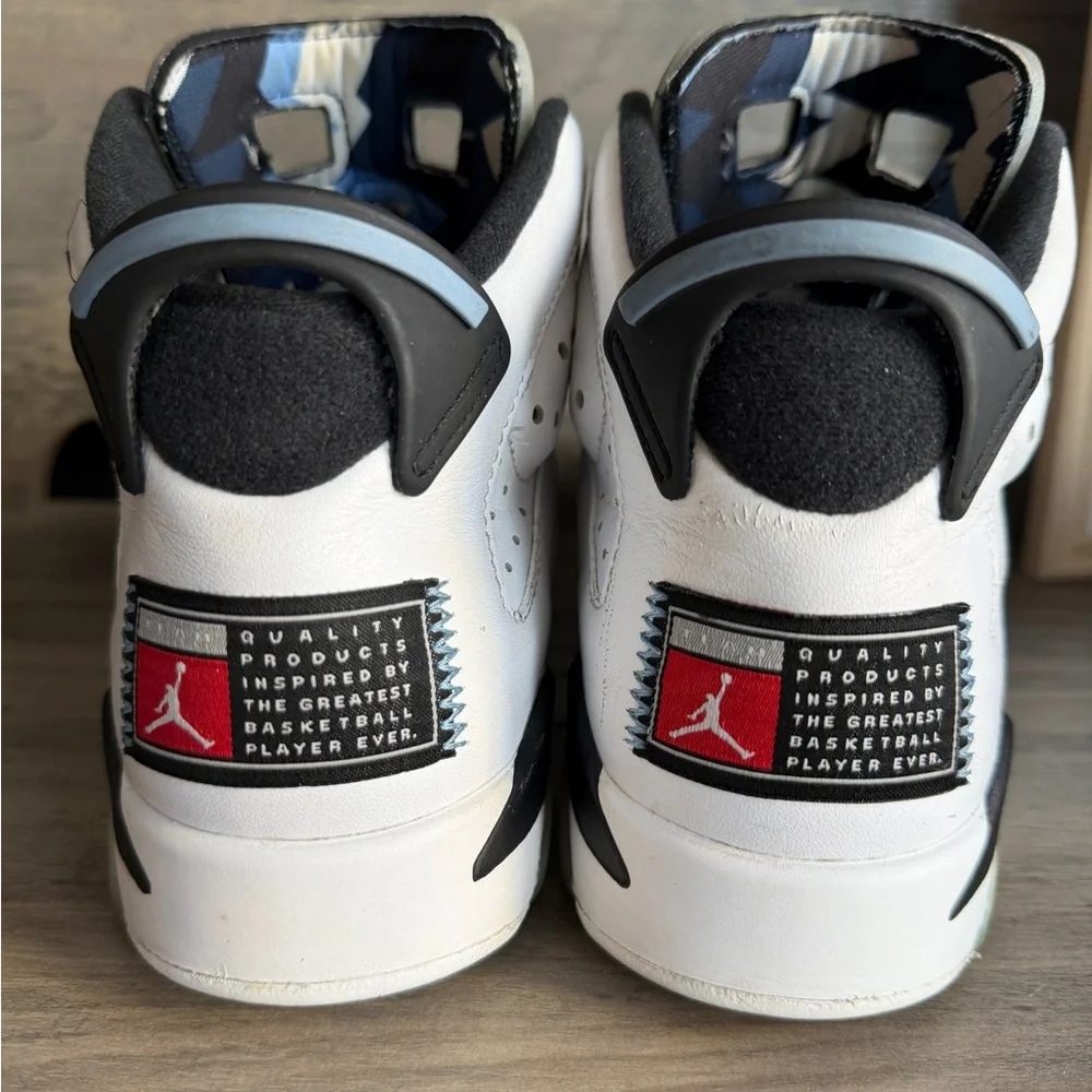 Air Jordan 6 Retro UNC Size 7Y University Blue